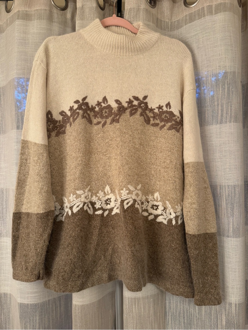 Vintage Segue Cozy Floral Silk Blend Colorblock Mock Neck Sweater Cream & Brown